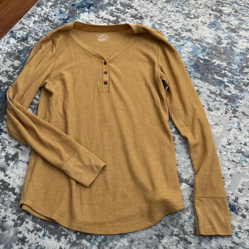 Mustard yellow waffle knit long sleeve